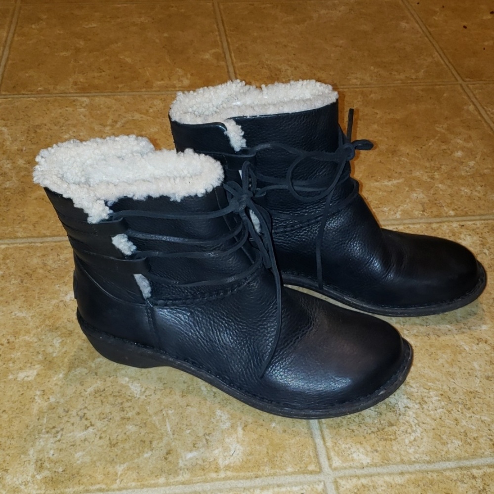Ugg boots sz 9